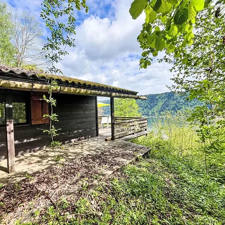 Haeuschen Am Waldrand By Interhome *